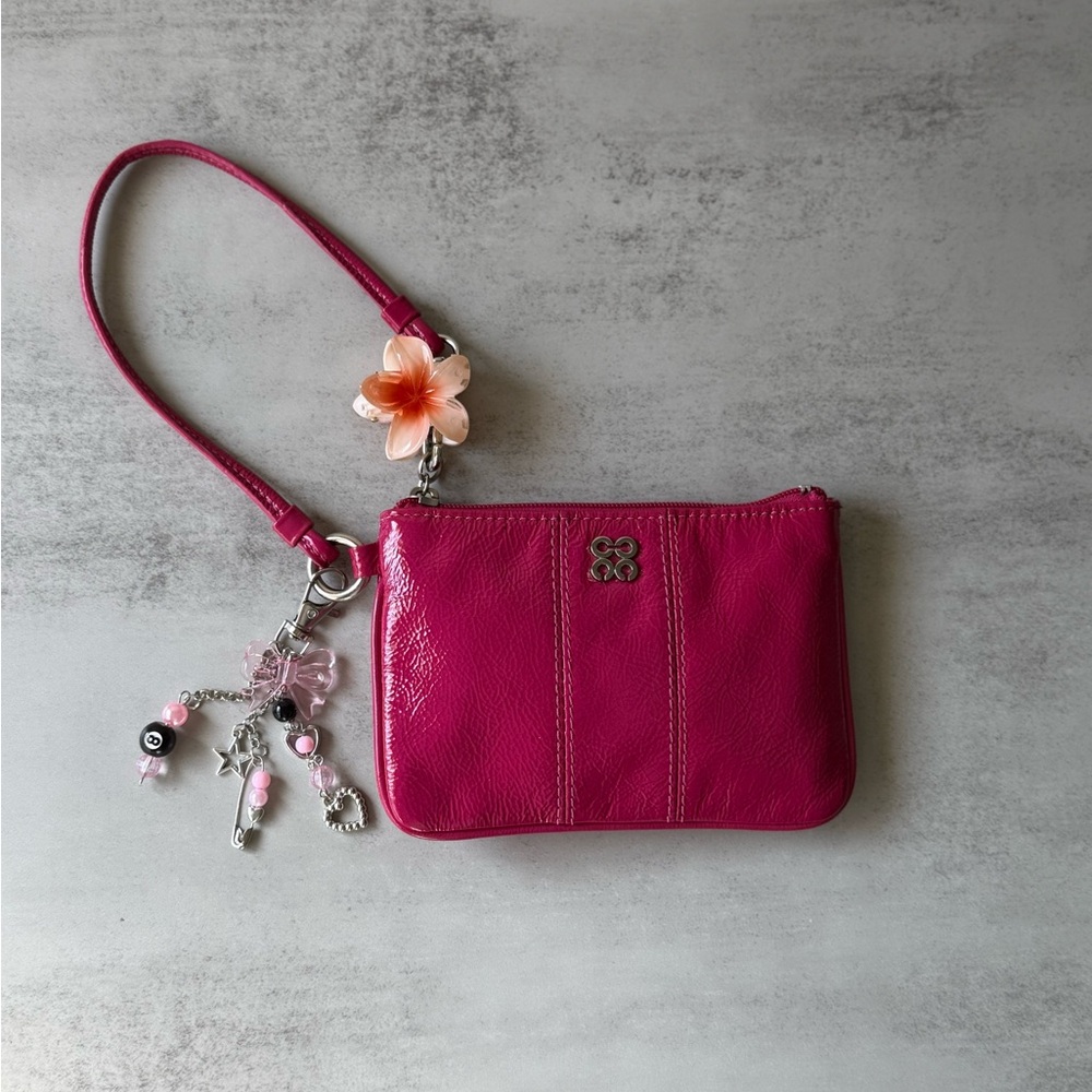 NWOT Pink Coach Patent Leather Clutch Signature Canvas Wristlet 💗🩰˚˖𓍢 🦢✧˚.🎀༘⋆